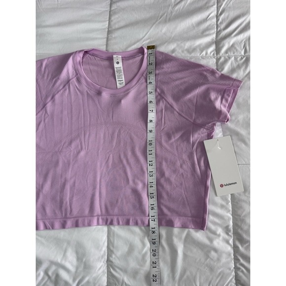 New Lululemon Women Size 12 Swiftly Tech Cropped Short Sleeve 2.0 Vita Pink - Picture 2 of 9